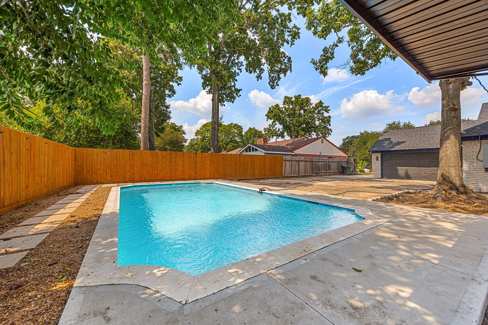 5519 W Bellfort Avenue, Houston, TX 77035 5519 W Bellfort Avenue, Houston, TX 77035