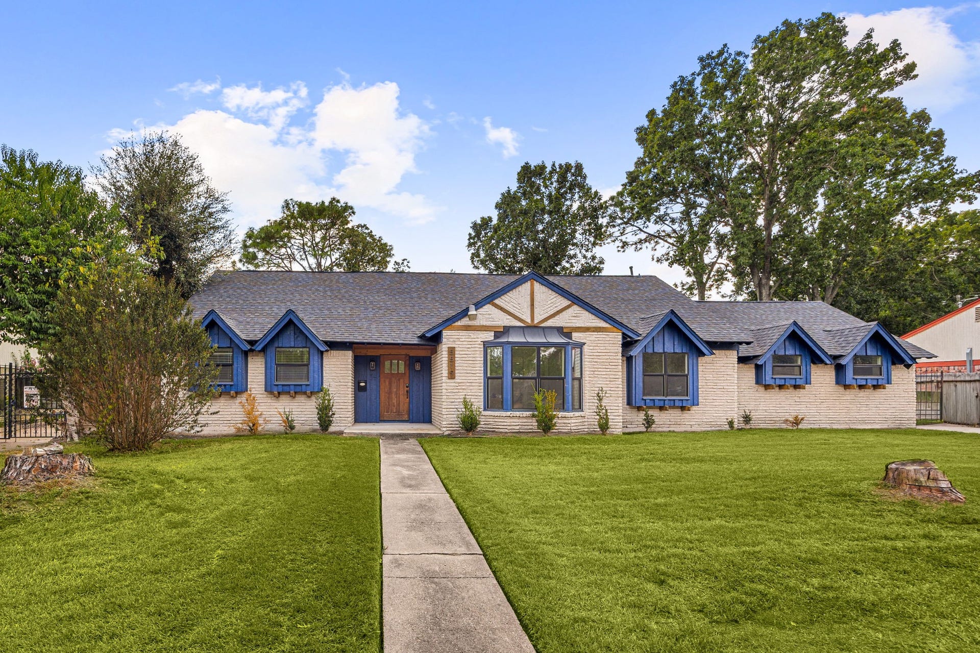 5519 W Bellfort Avenue, Houston, TX 77035 5519 W Bellfort Avenue, Houston, TX 77035