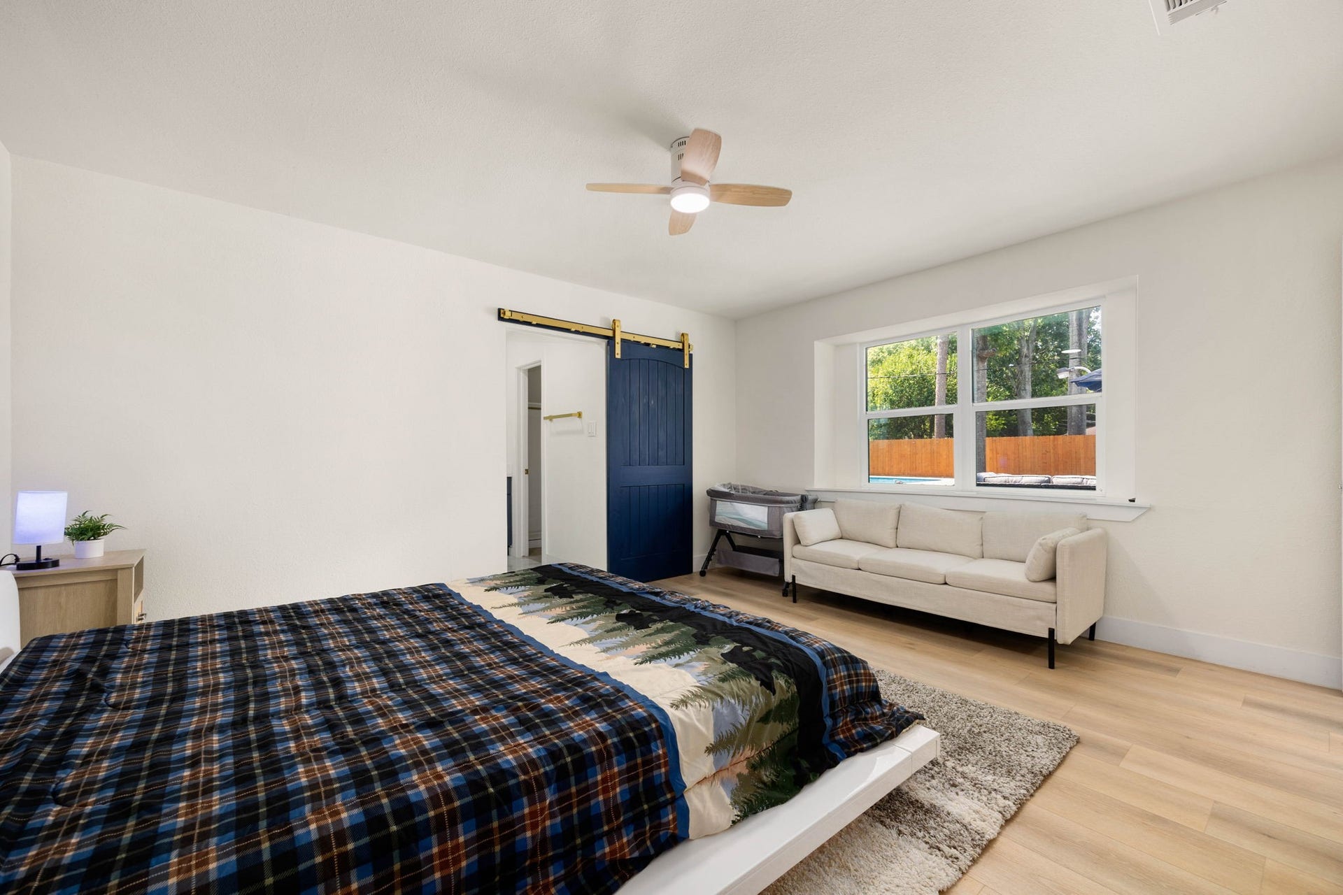 5519 W Bellfort Avenue, Houston, TX 77035 5519 W Bellfort Avenue, Houston, TX 77035