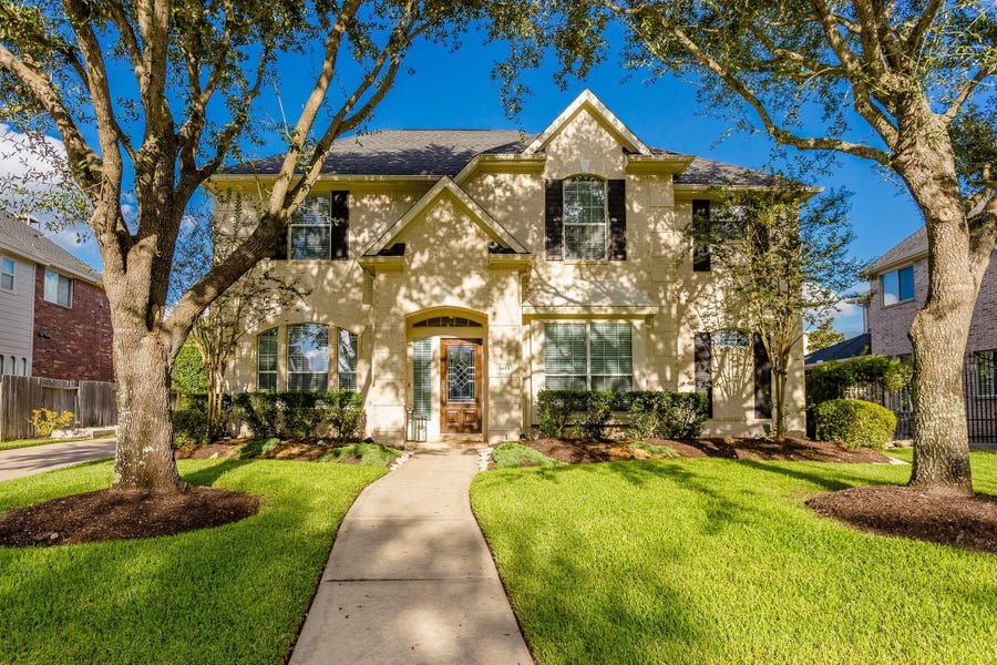 Property photo for 5615 Ashford Ridge Lane, Katy, TX