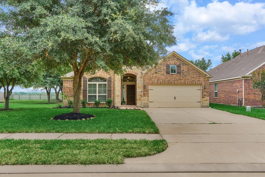 Property photo for 14906 Russet Bend Lane, Cypress, TX