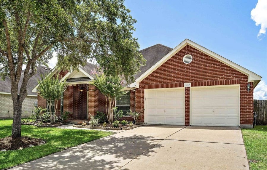 Property photo for 9010 Carriage Point Dr, Sugar Land, TX