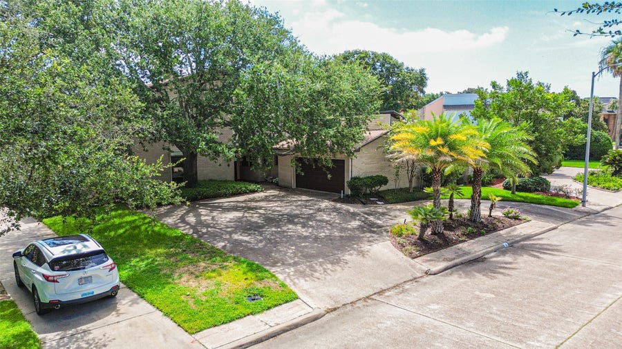 Property photo for 6 Park Lane, Galveston, TX