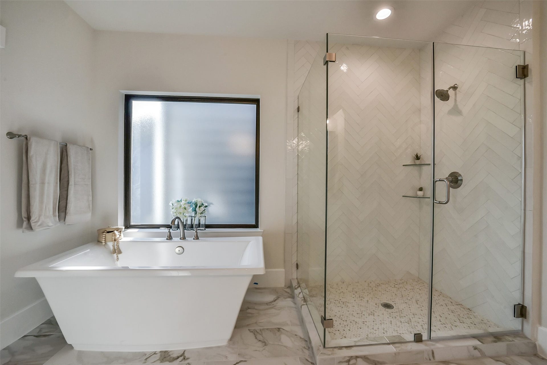 3521 Harvest Dance Drive, Houston, TX 77008 3521 Harvest Dance Drive, Houston, TX 77008