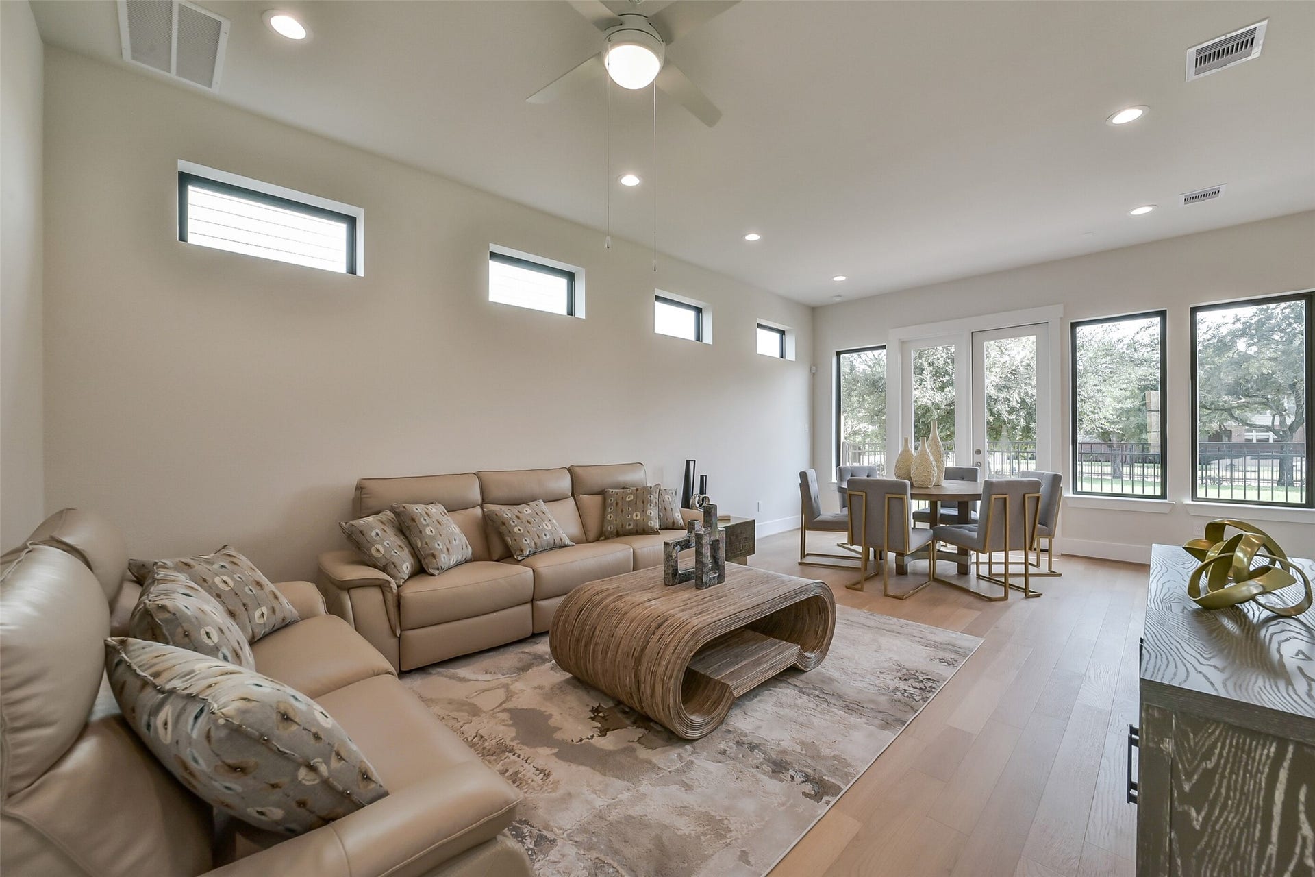 3521 Harvest Dance Drive, Houston, TX 77008 3521 Harvest Dance Drive, Houston, TX 77008