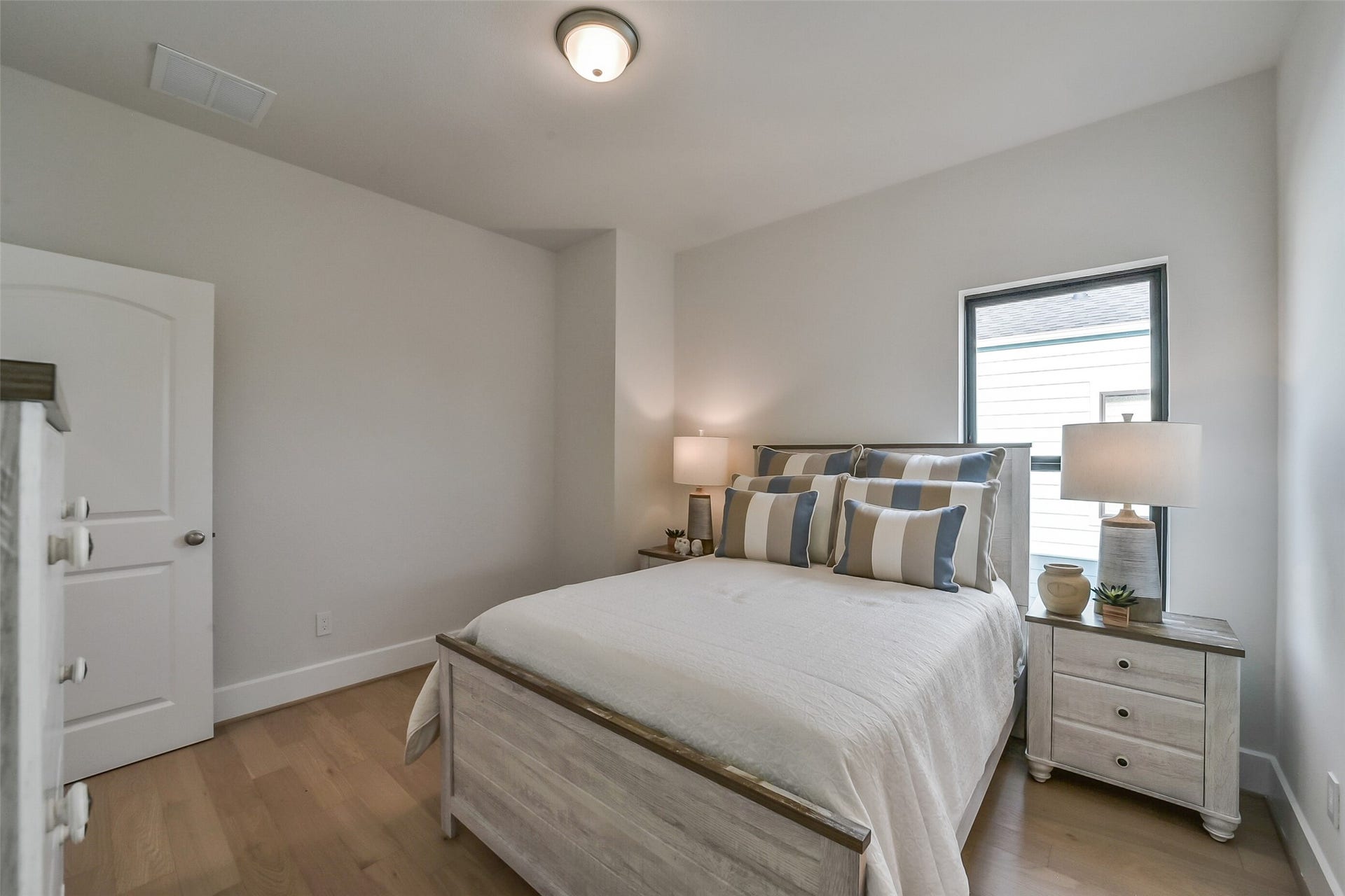 3521 Harvest Dance Drive, Houston, TX 77008 3521 Harvest Dance Drive, Houston, TX 77008