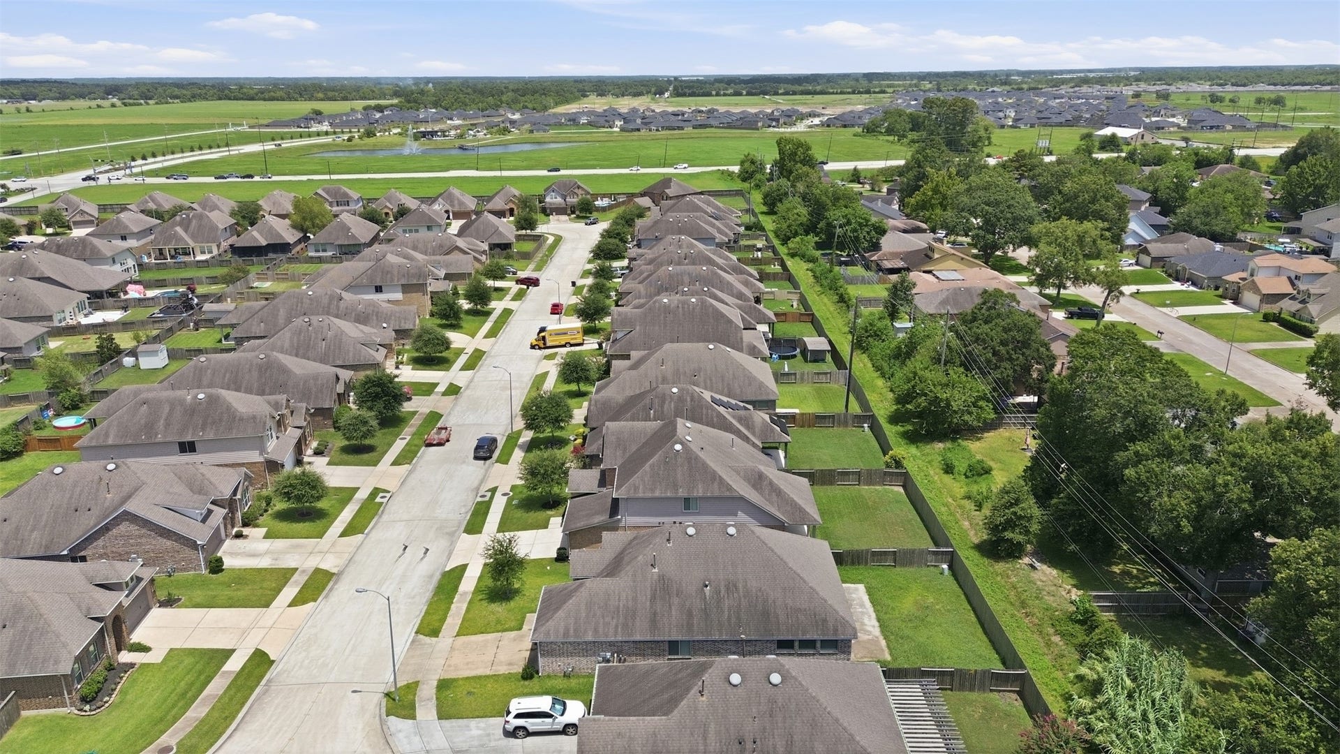 451 Beach Rose Crossing, Crosby, TX 77532