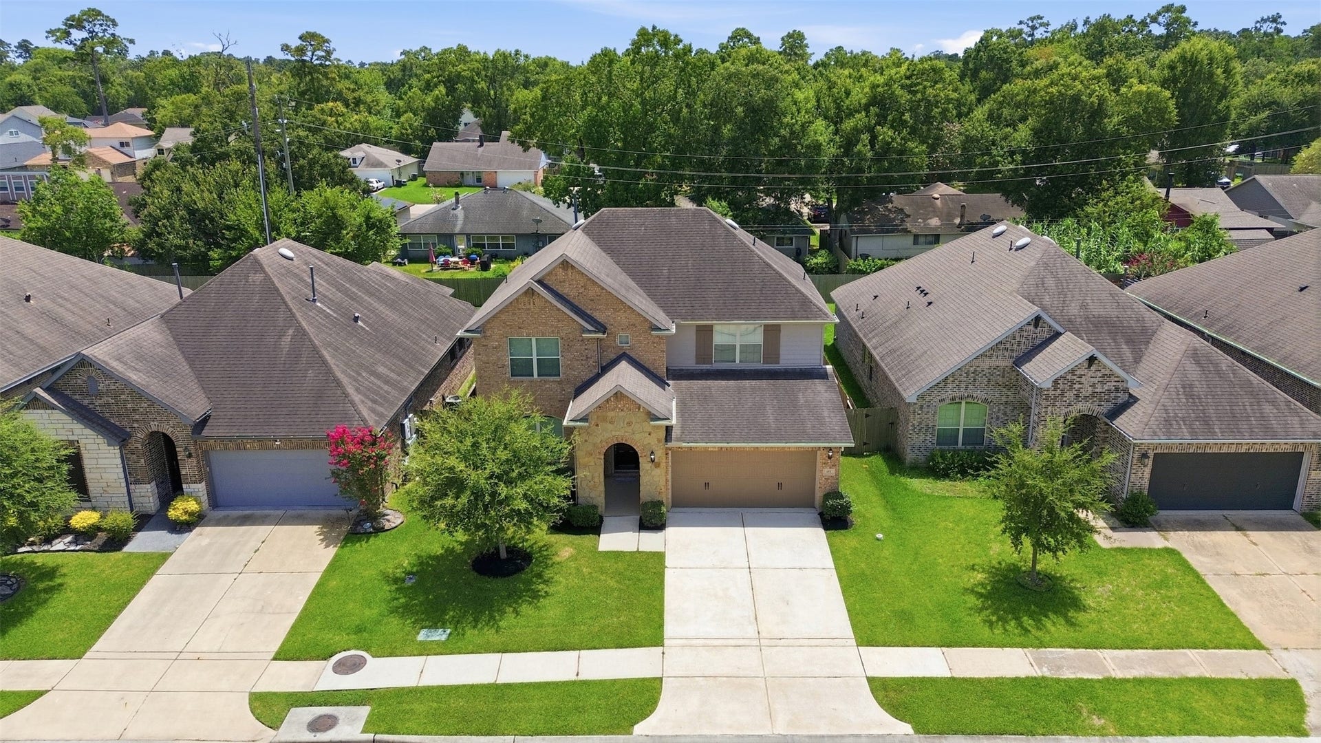 451 Beach Rose Crossing, Crosby, TX 77532