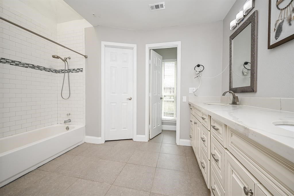 2027 Fernspray Lane, Houston, TX 77084