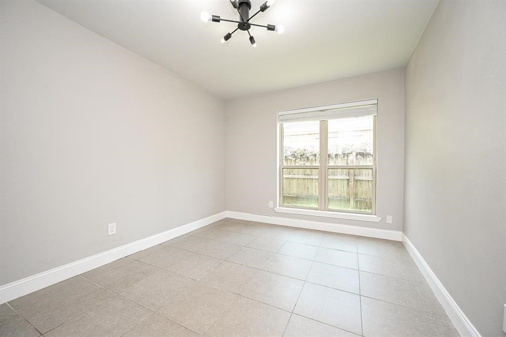 2027 Fernspray Lane, Houston, TX 77084