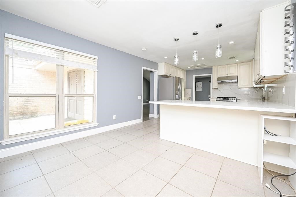 2027 Fernspray Lane, Houston, TX 77084