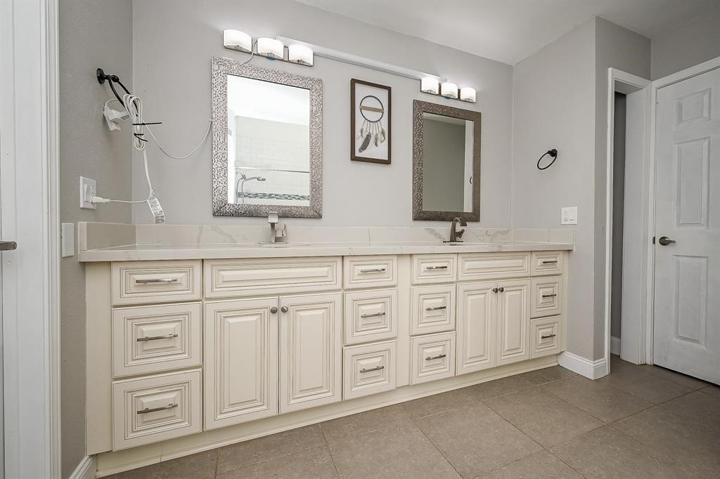 2027 Fernspray Lane, Houston, TX 77084
