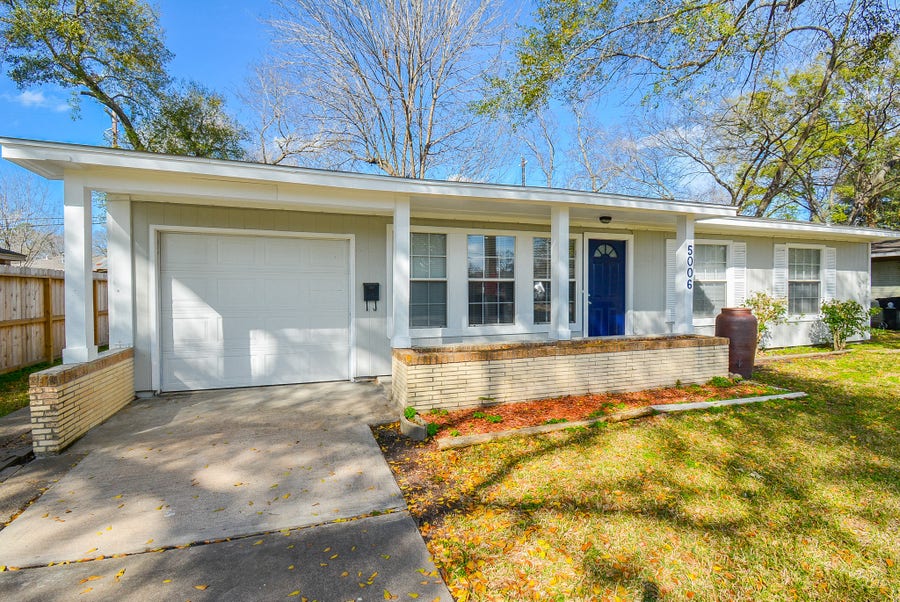 Property photo for 5006 Libbey Lane, Houston, TX
