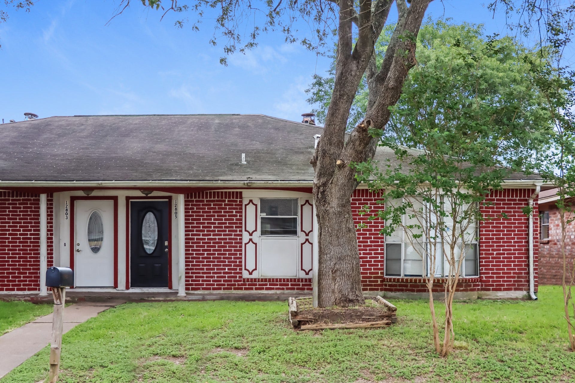 12805 Bexley Drive, Houston, TX 77099 12805 Bexley Drive, Houston, TX 77099