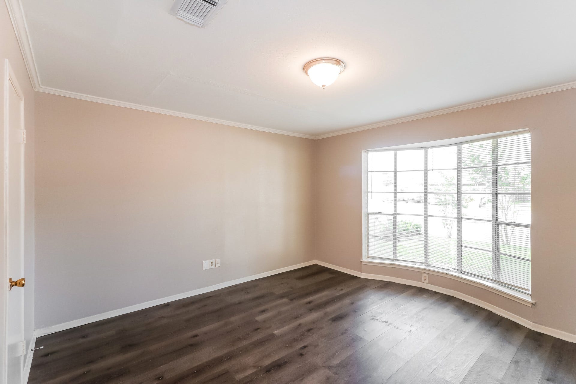 12805 Bexley Drive, Houston, TX 77099 12805 Bexley Drive, Houston, TX 77099
