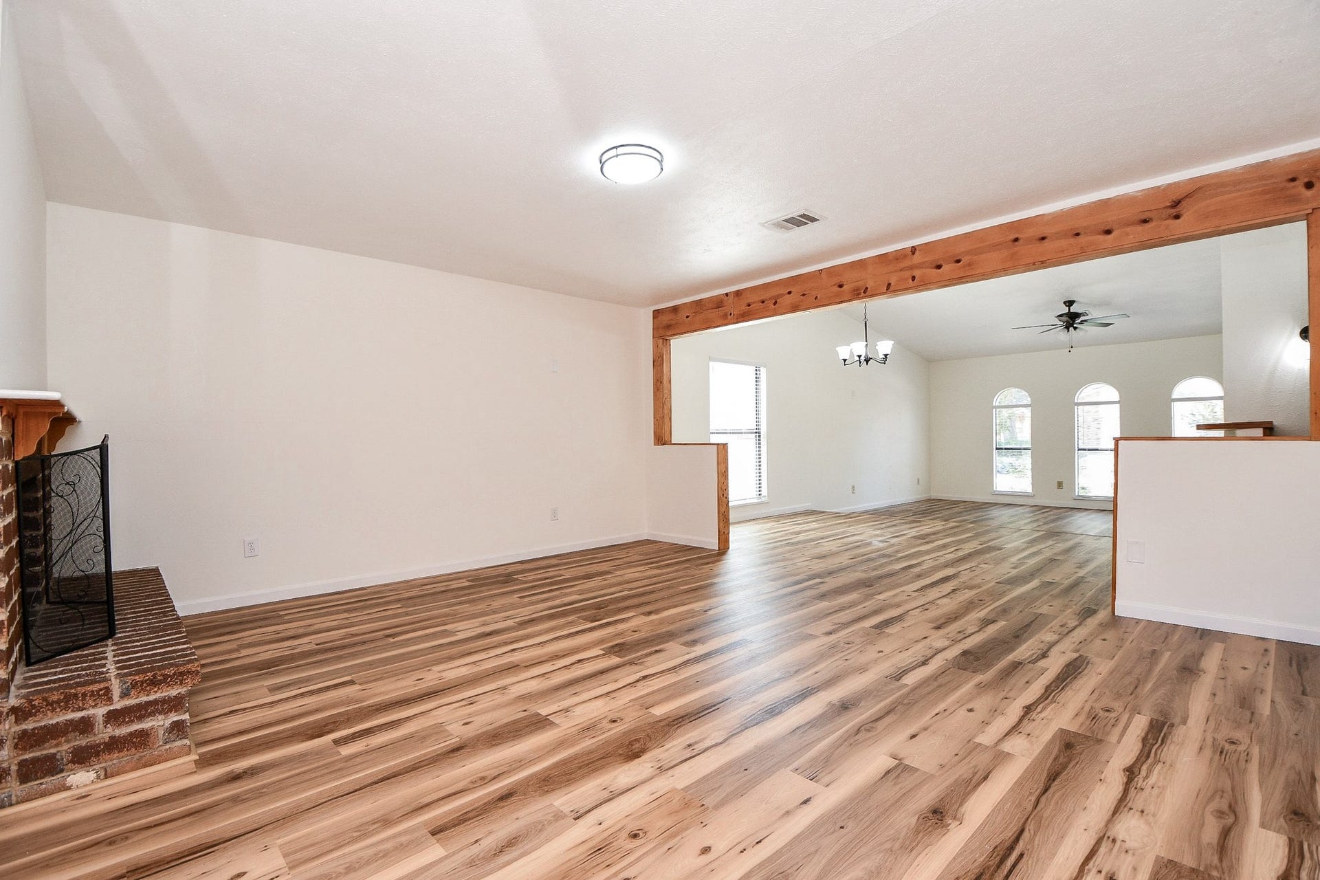 7315 El Cresta Drive, Houston, TX 77083 7315 El Cresta Drive, Houston, TX 77083