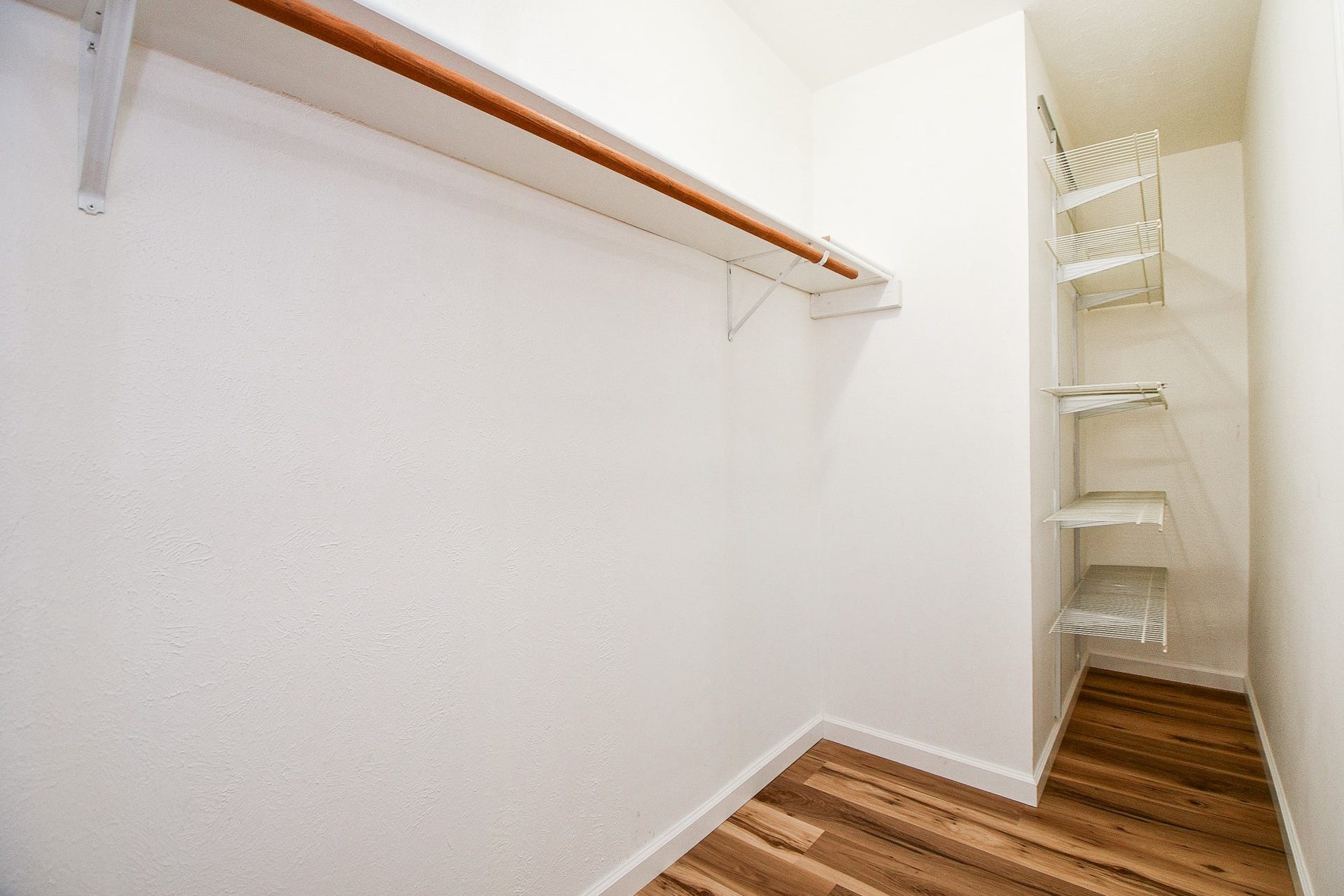 7315 El Cresta Drive, Houston, TX 77083 7315 El Cresta Drive, Houston, TX 77083