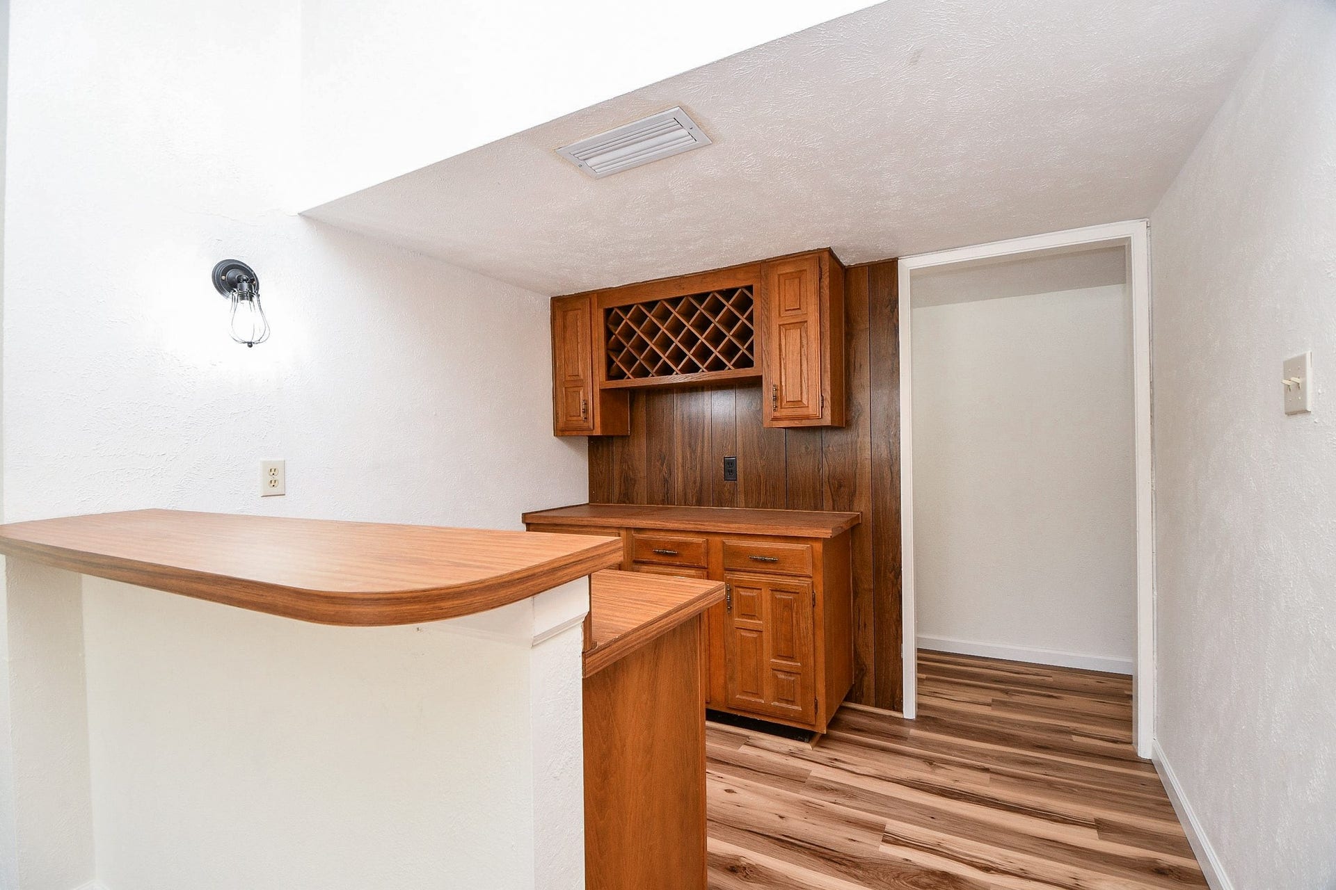 7315 El Cresta Drive, Houston, TX 77083 7315 El Cresta Drive, Houston, TX 77083