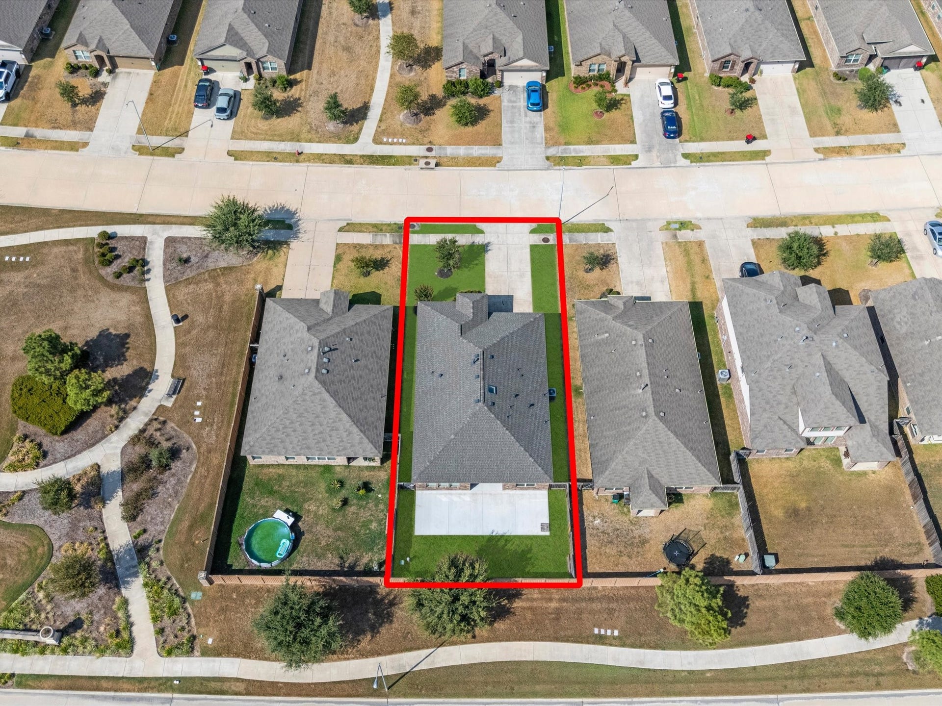 3519 Mcdonough Way, Katy, TX 77494 Here you can see the park and cross-under to get to the lake behind the houses.