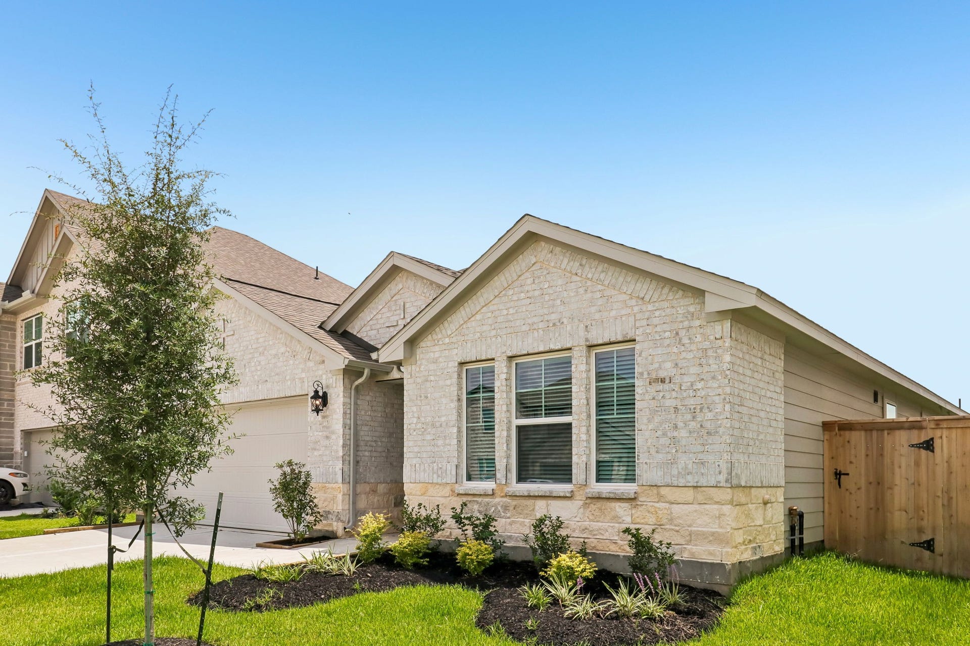 31106 De La Guerra, Huffman, TX 77336 31106 De La Guerra, Huffman, TX 77336