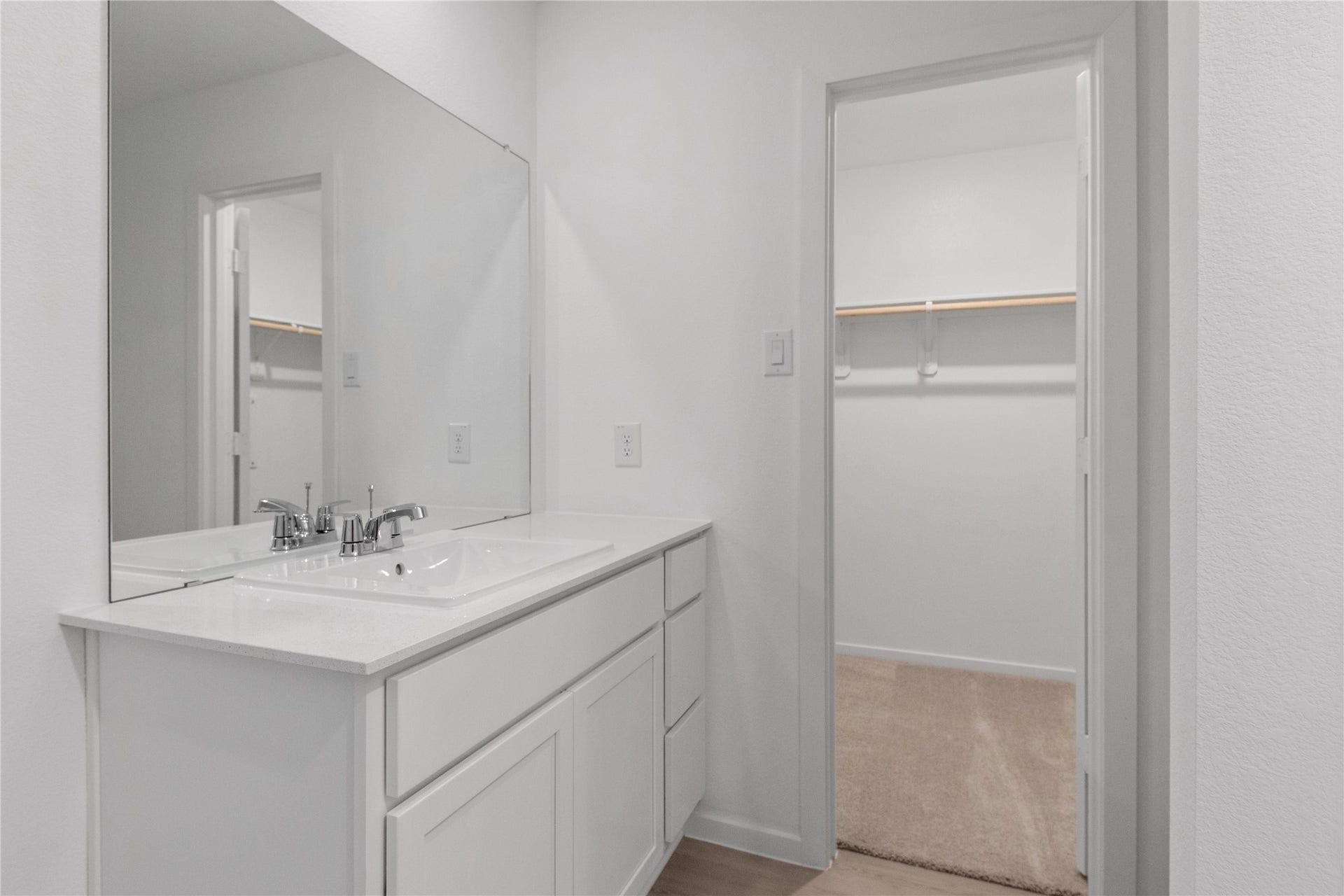 9203 Burch Eagle Court, Baytown, TX 77521 Primary Bathroom Vanity