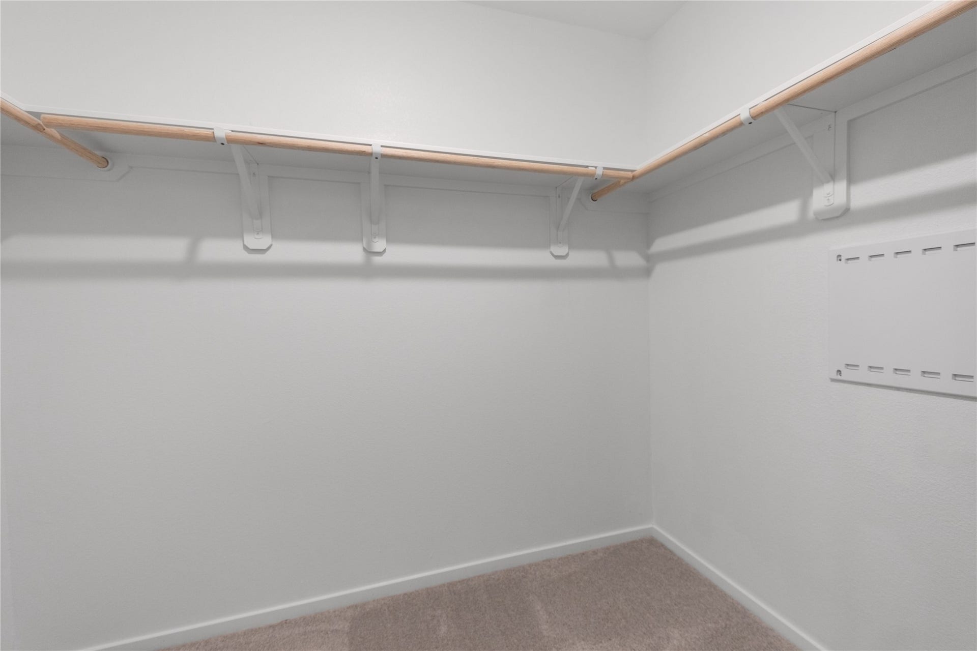 9203 Burch Eagle Court, Baytown, TX 77521 Larg Walk-in Closet