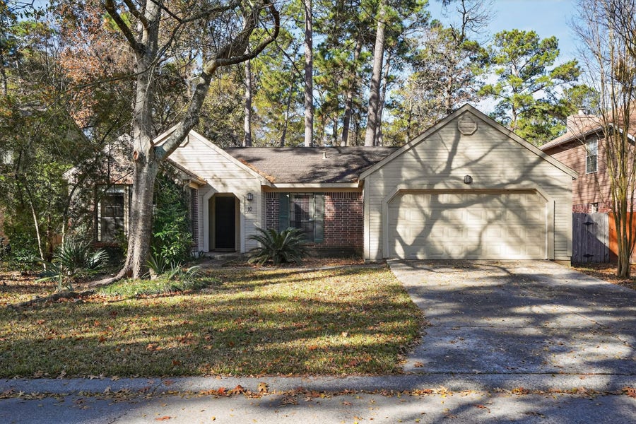 Property photo for 10 Greenbud Court, The Woodlands, TX