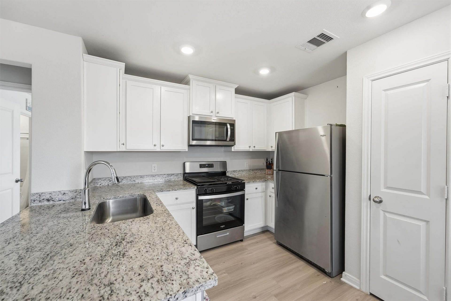16382 Sweet Grove Drive, Conroe, TX 77303 16382 Sweet Grove Drive, Conroe, TX 77303