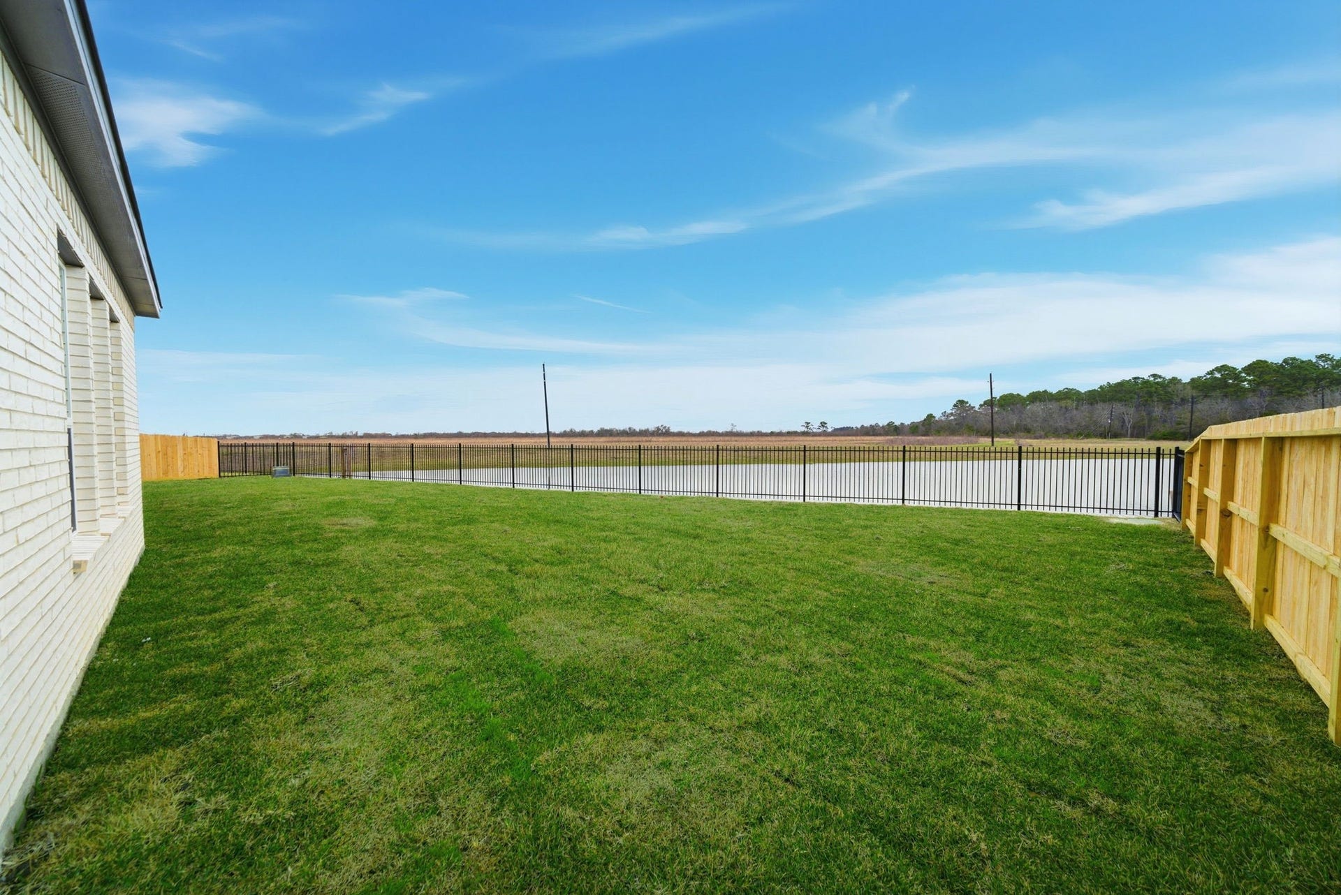 101 Lake Woodshore Court, Clute, TX 77531 101 Lake Woodshore Court, Clute, TX 77531