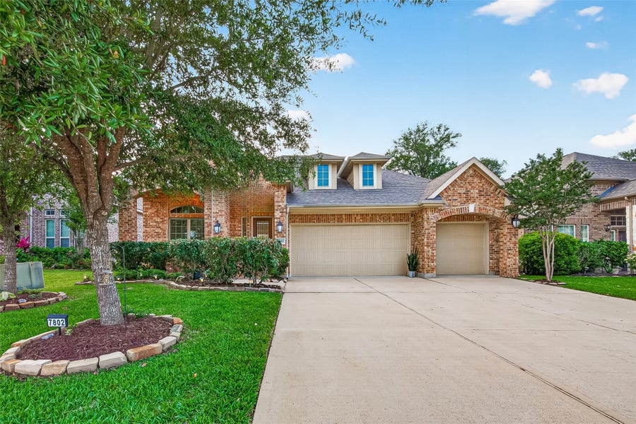 Property photo for 7802 Mesquite Hill Lane, Richmond, TX