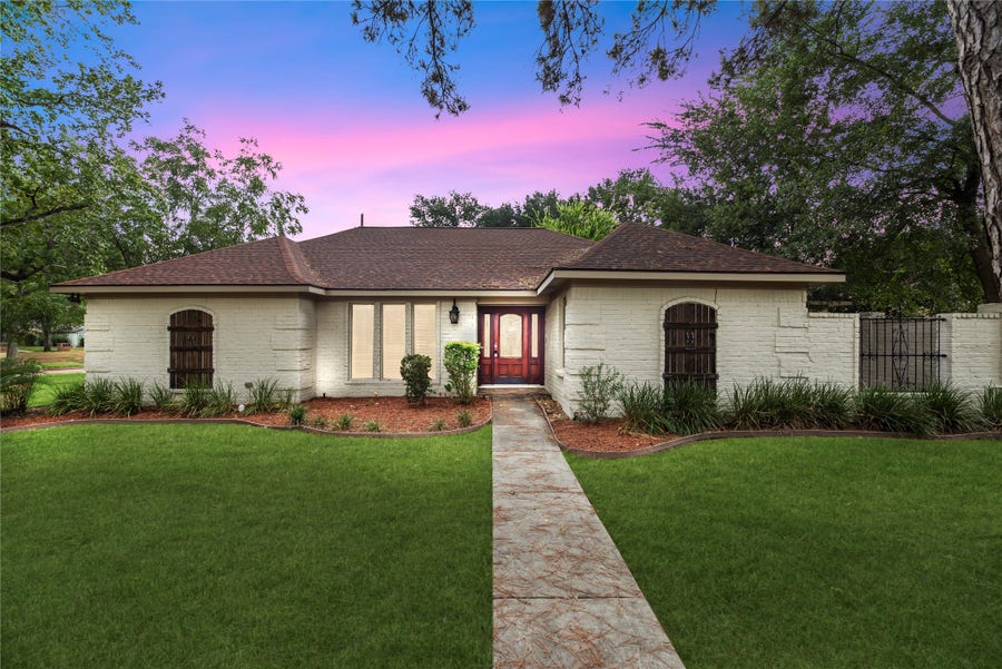 Property photo for 5903 Echo Lake Lane, Houston, TX