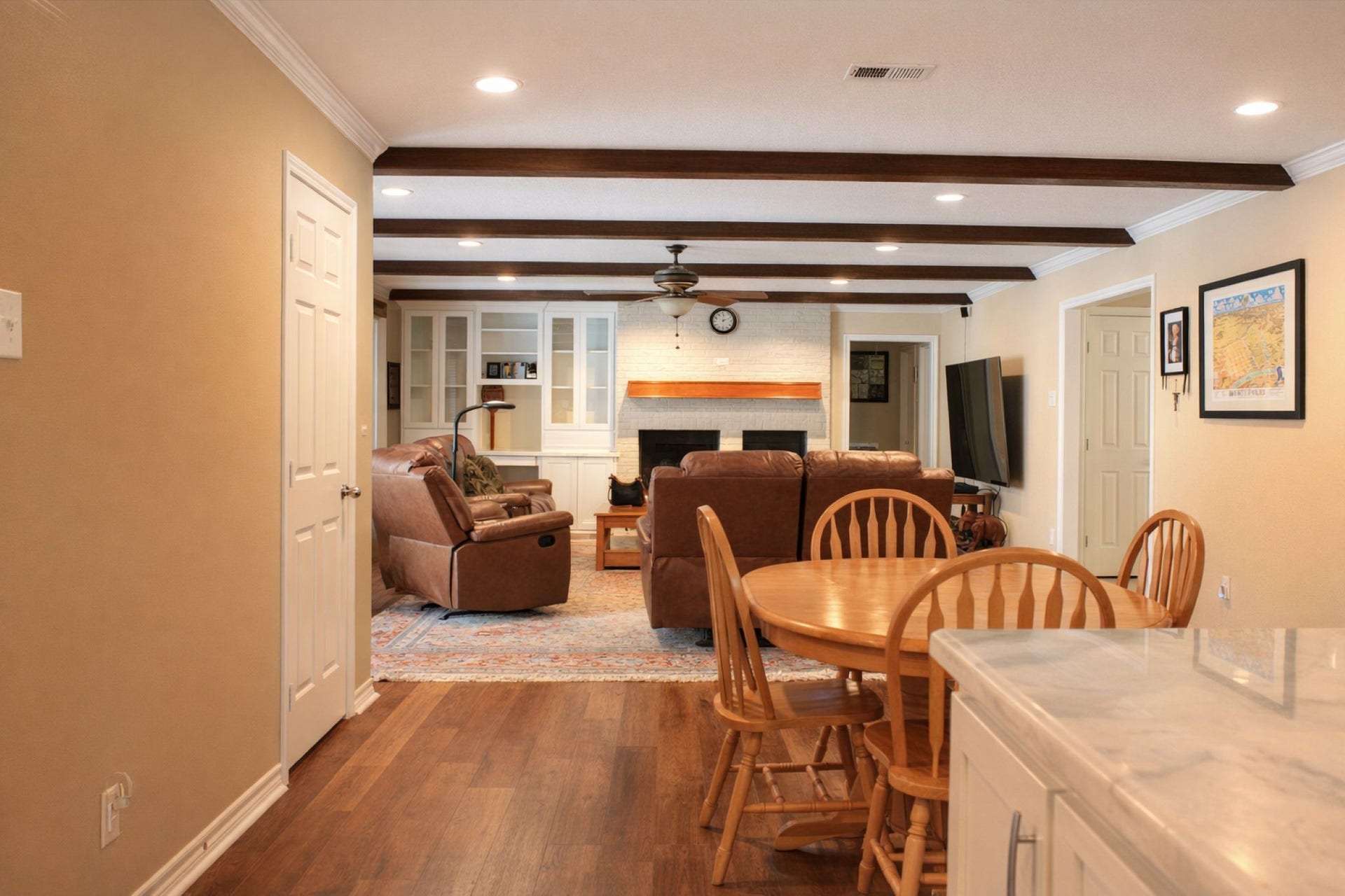 1912 Aggie Lane, League City, TX 77573 1912 Aggie Lane, League City, TX 77573