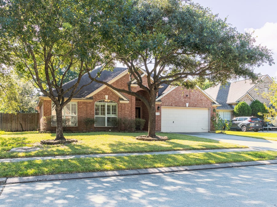 Property photo for 21318 Hannover Forest, Spring, TX