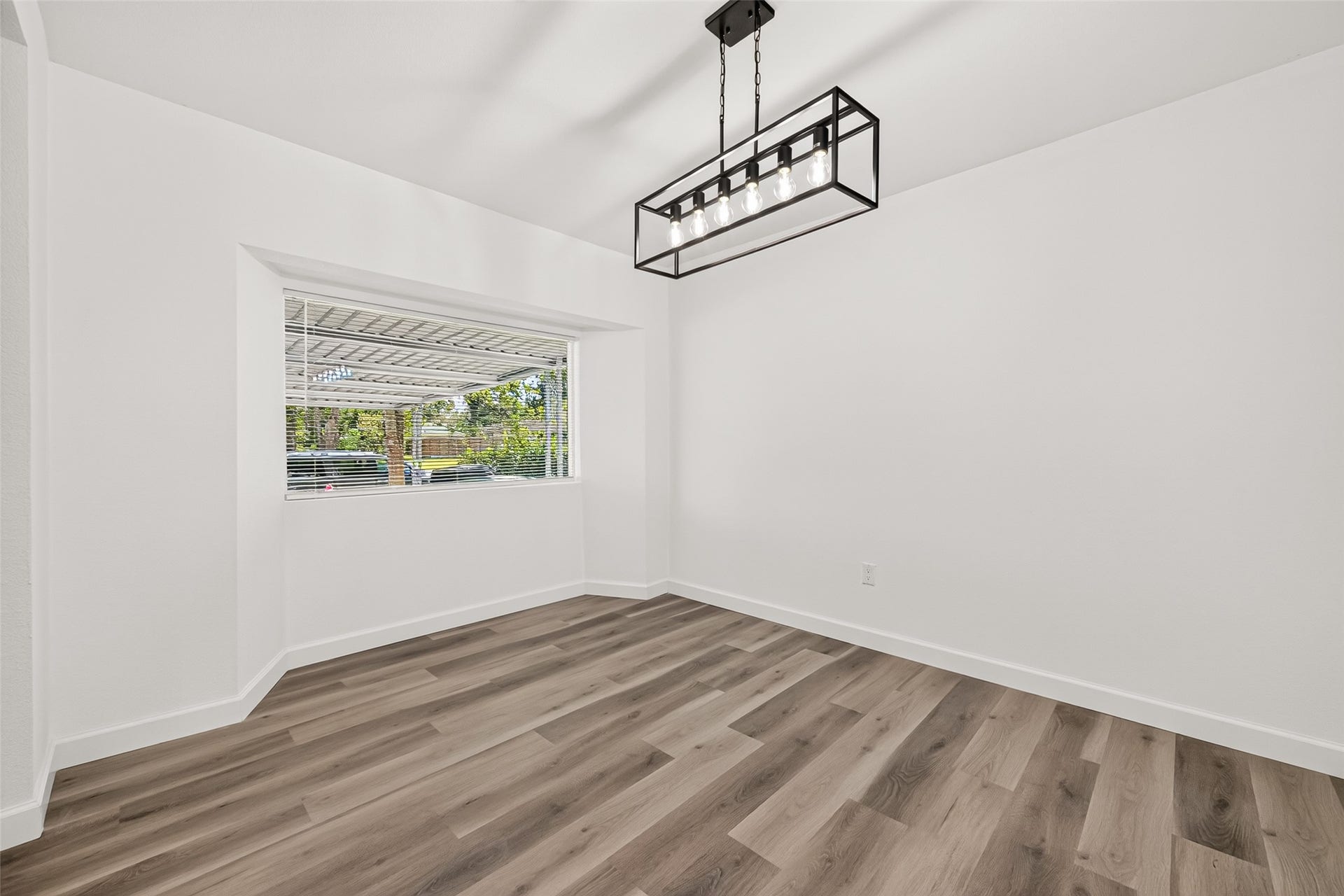 3107 Sunnydale Drive, Houston, TX 77051 3107 Sunnydale Drive, Houston, TX 77051