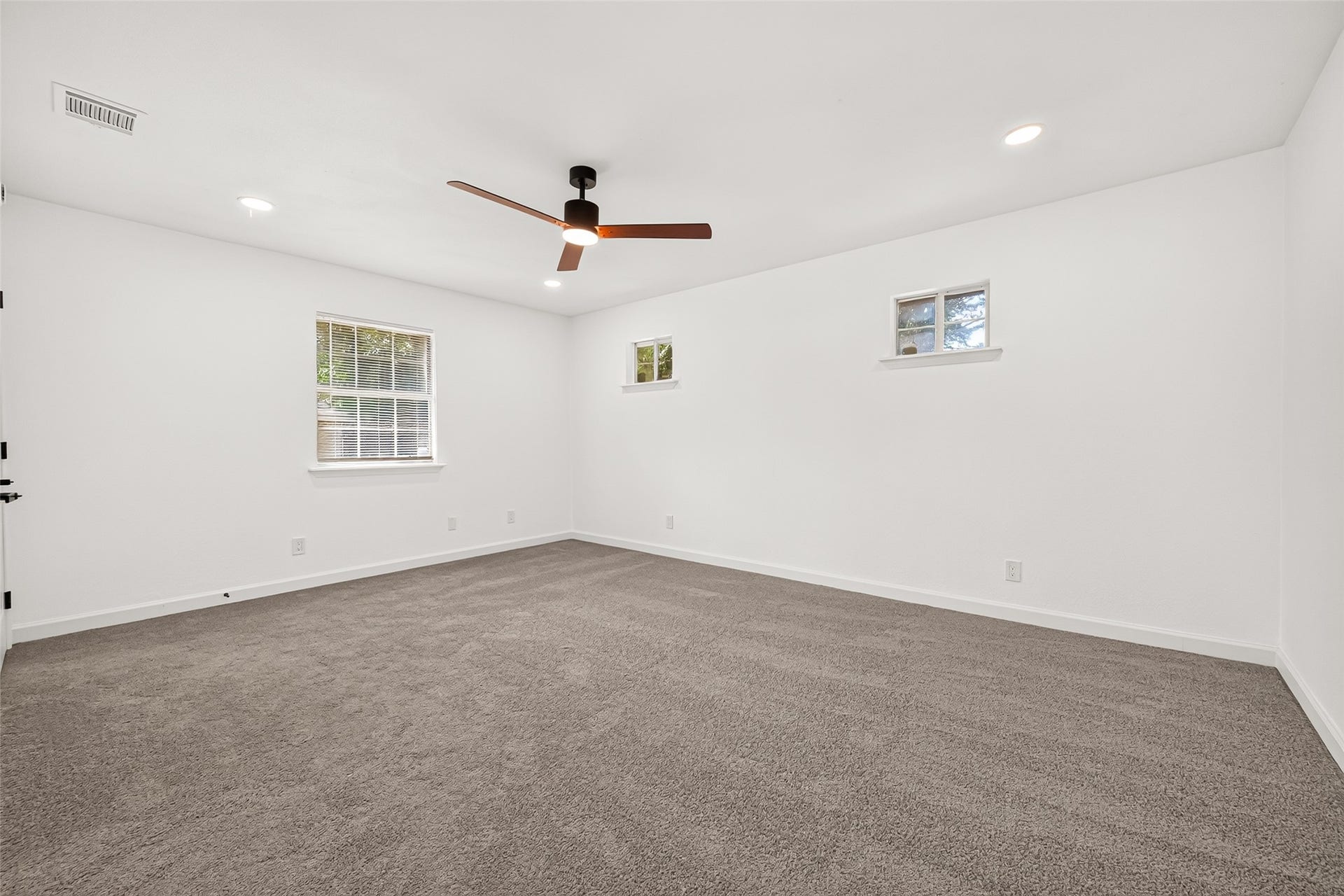 3107 Sunnydale Drive, Houston, TX 77051 3107 Sunnydale Drive, Houston, TX 77051