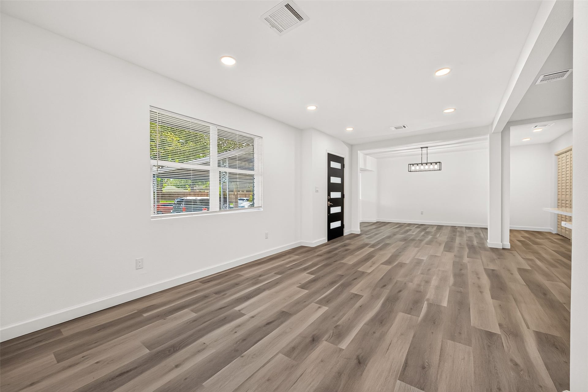 3107 Sunnydale Drive, Houston, TX 77051 3107 Sunnydale Drive, Houston, TX 77051