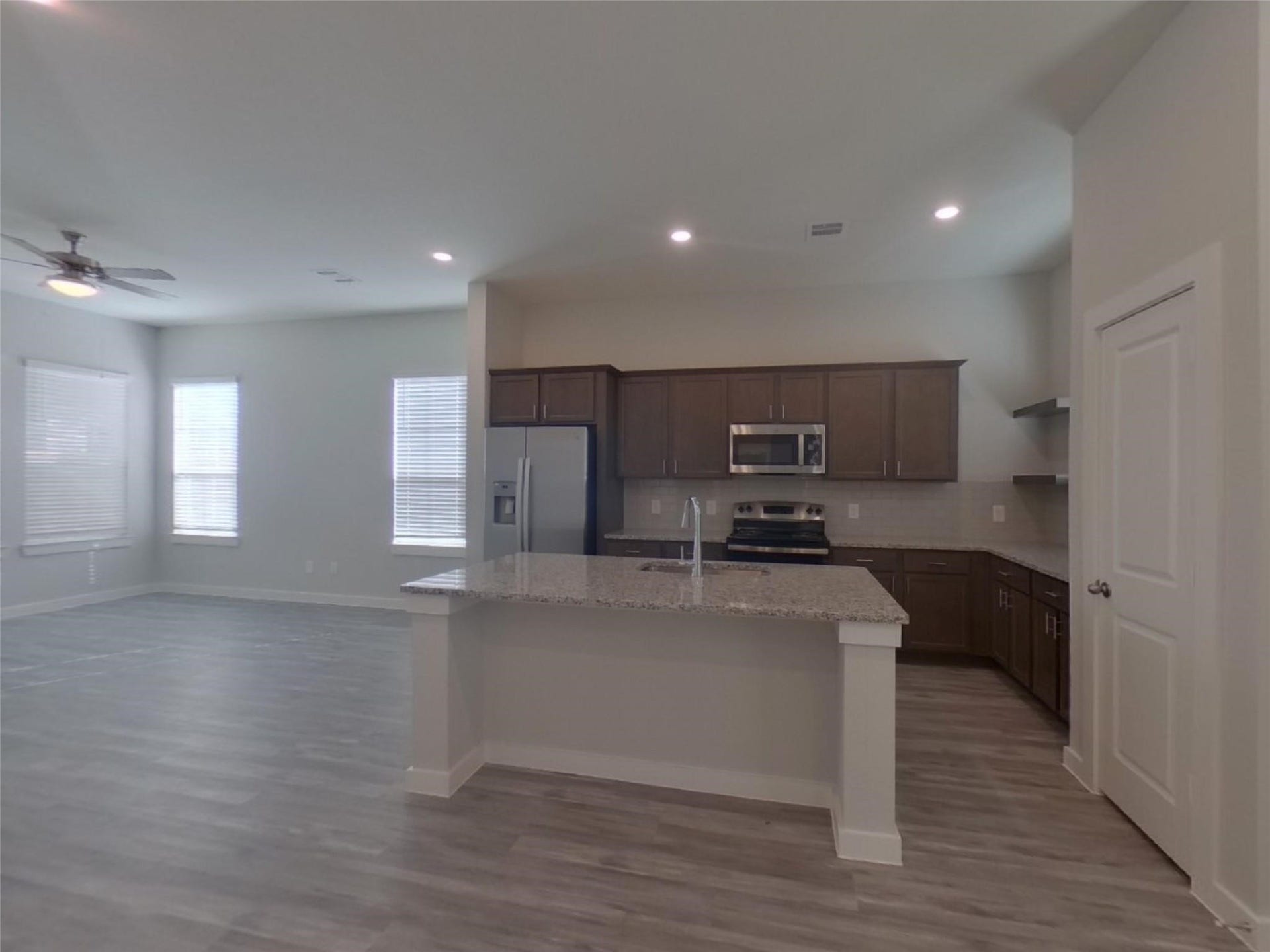 9835 Willow Creek Commerce Drive, #110, Tomball, TX 77375 9835 Willow Creek Commerce Drive, #110, Tomball, TX 77375