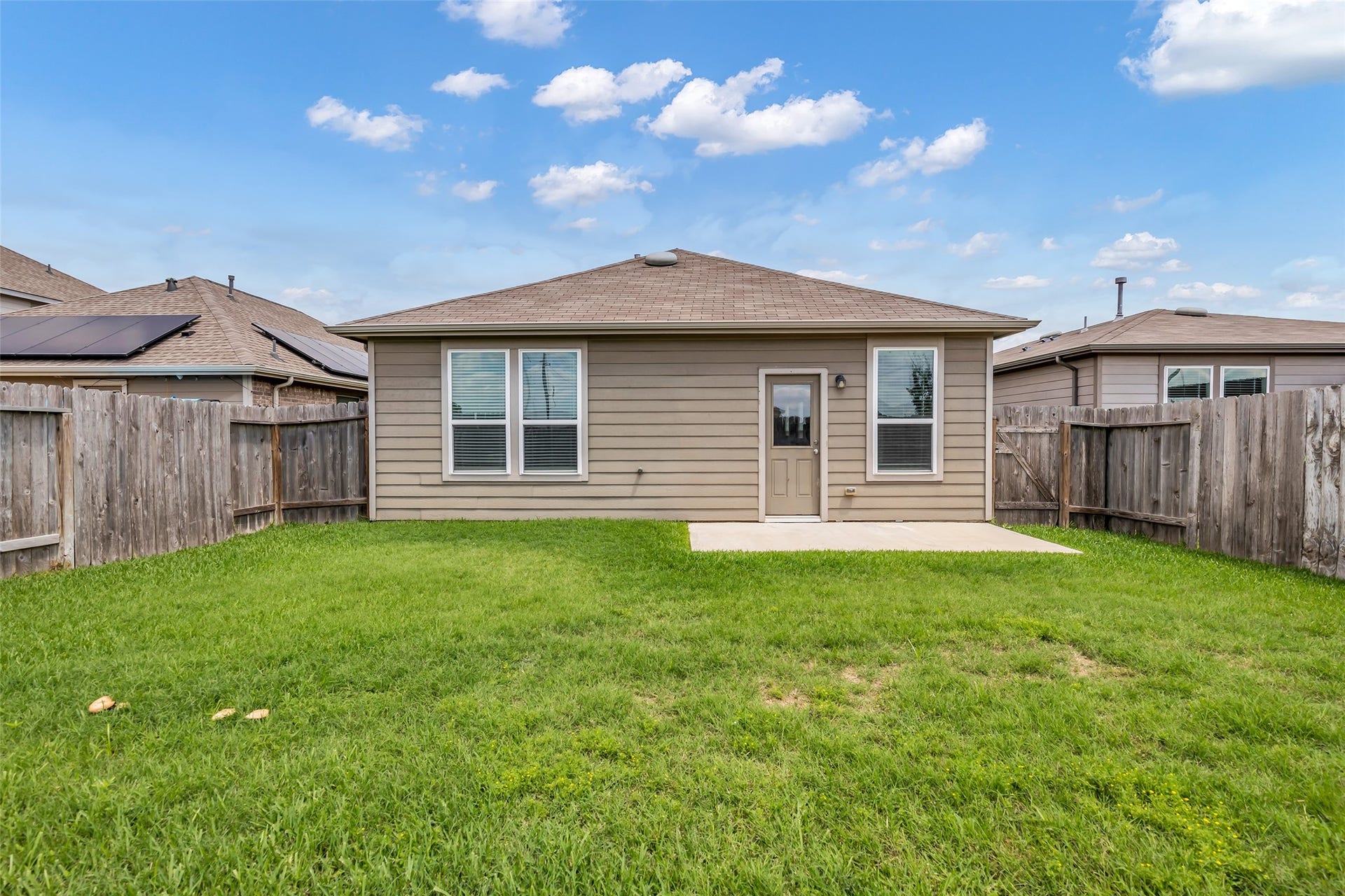 25703 Bottlebrush Sedge Street, Katy, TX 77493 25703 Bottlebrush Sedge Street, Katy, TX 77493