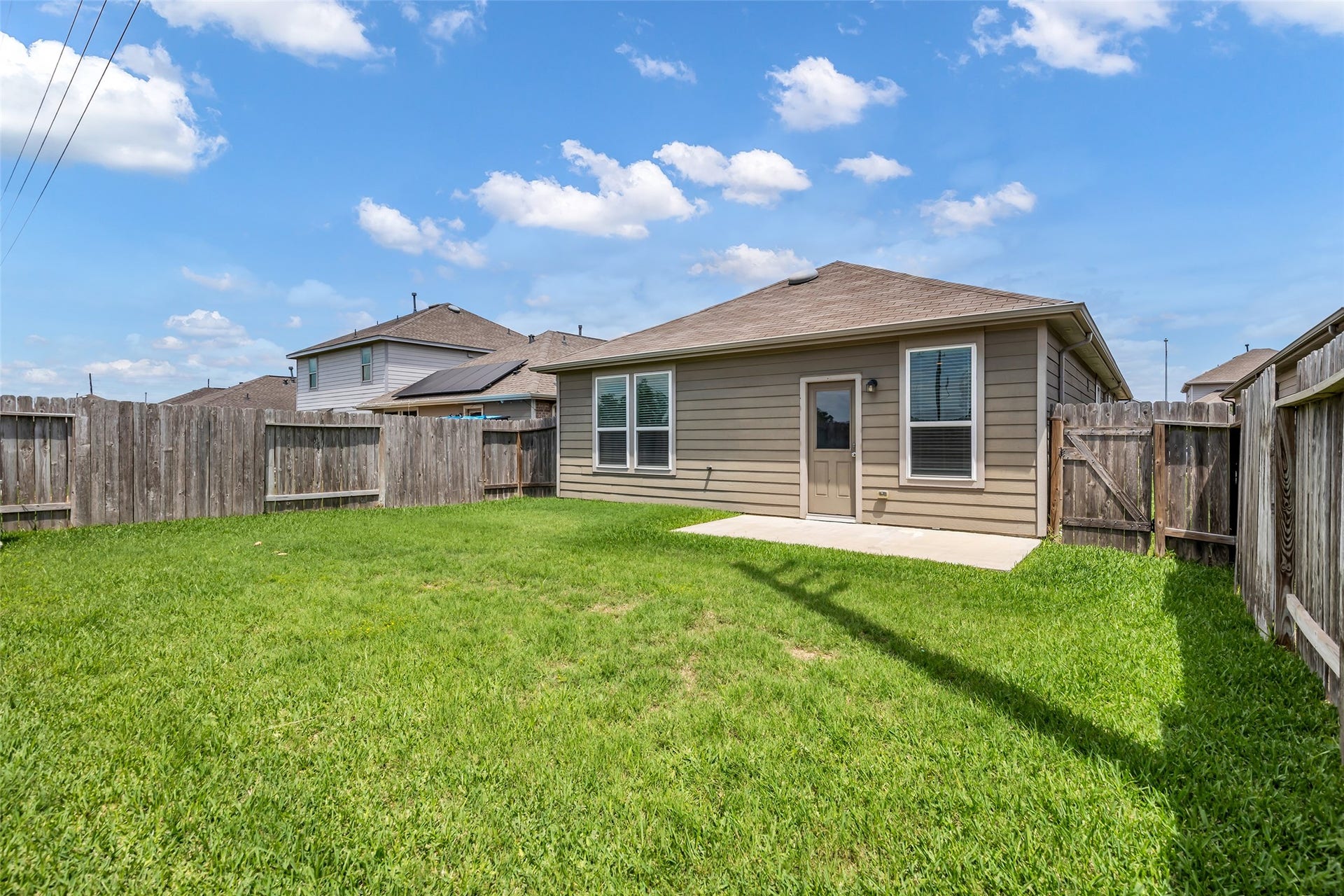25703 Bottlebrush Sedge Street, Katy, TX 77493 25703 Bottlebrush Sedge Street, Katy, TX 77493