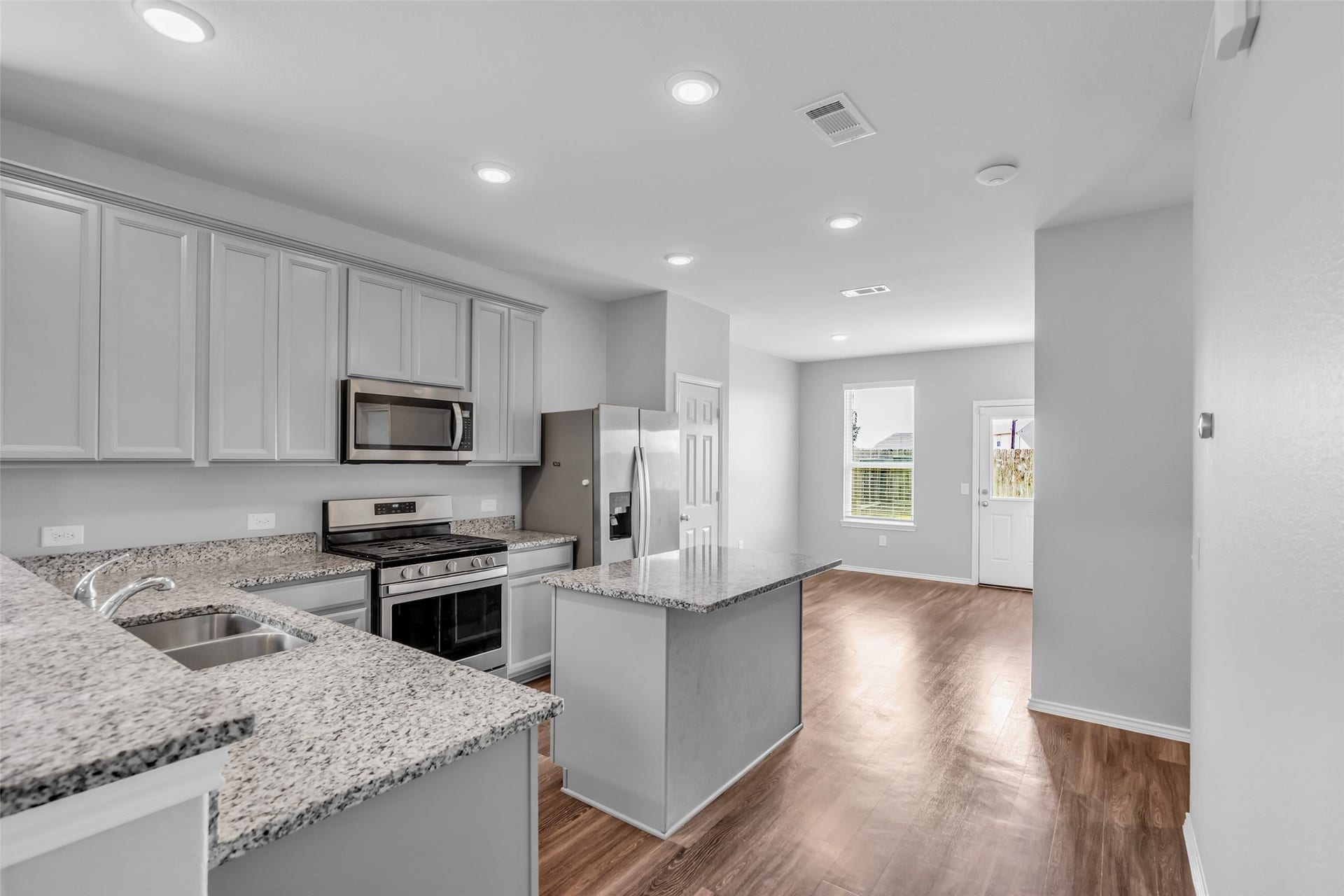 25703 Bottlebrush Sedge Street, Katy, TX 77493 25703 Bottlebrush Sedge Street, Katy, TX 77493