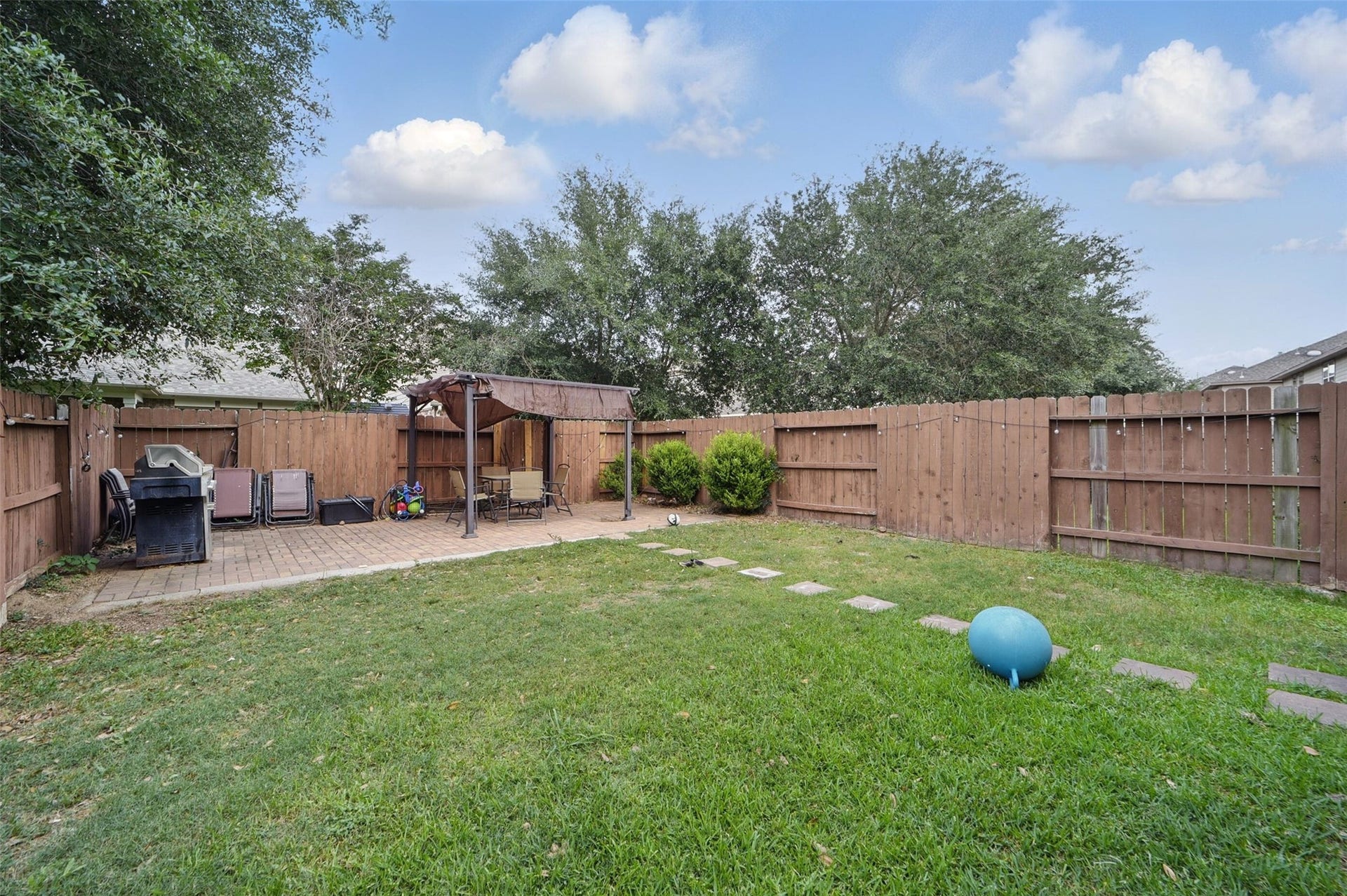 6443 Calgary Woods Lane, Katy, TX 77494
