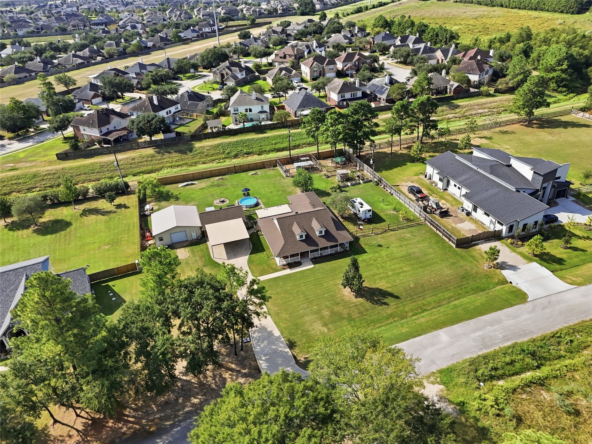 10711 Indian Trails Drive, Tomball, TX 77375 Have a boat or RV? Enjoy extra space to park at home. This home comes with two RV hookups and a generator hookup.