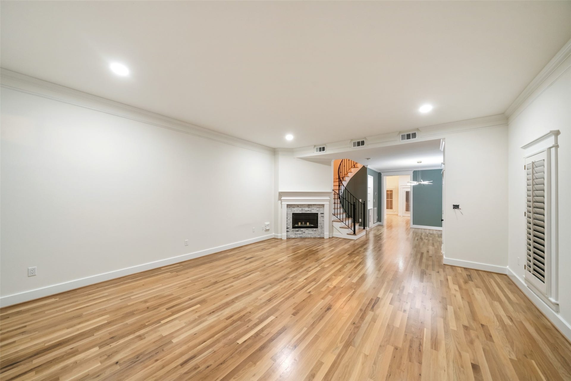 455 W 18th Street, Houston, TX 77008 455 W 18th Street, Houston, TX 77008