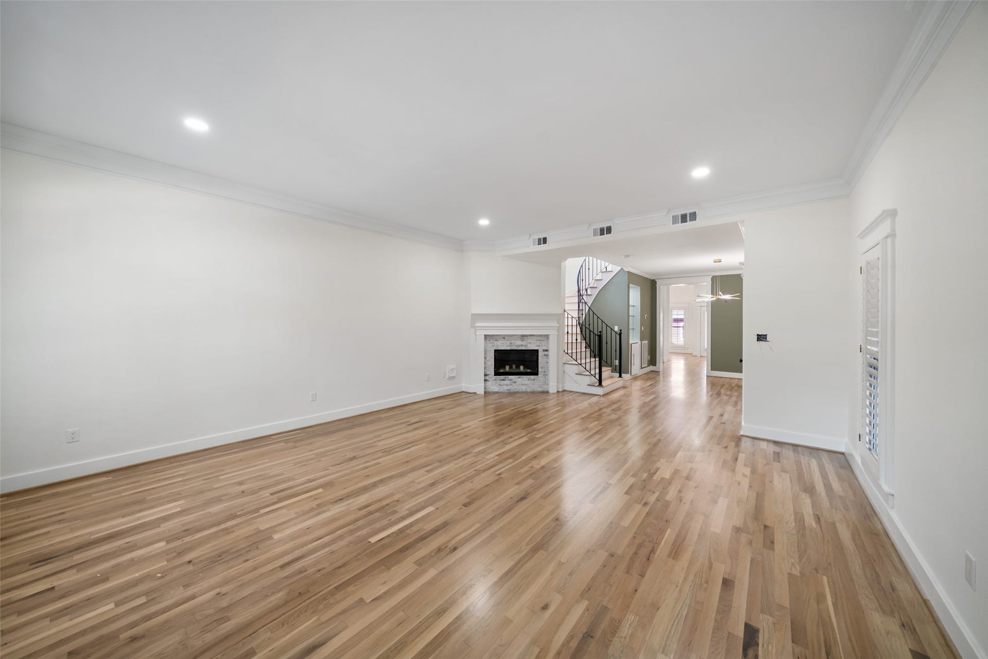 455 W 18th Street, Houston, TX 77008 455 W 18th Street, Houston, TX 77008