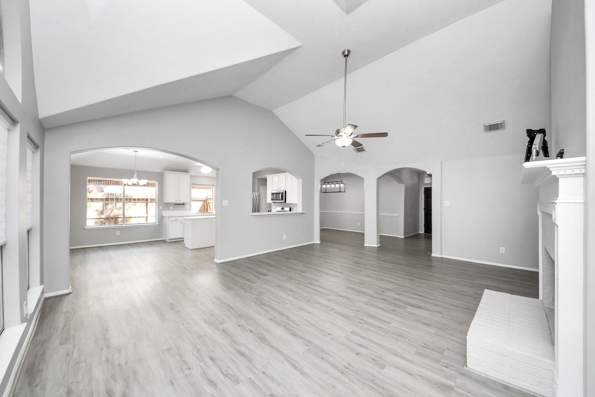 2127 Grovewood Park, Conroe, TX 77385 2127 Grovewood Park, Conroe, TX 77385