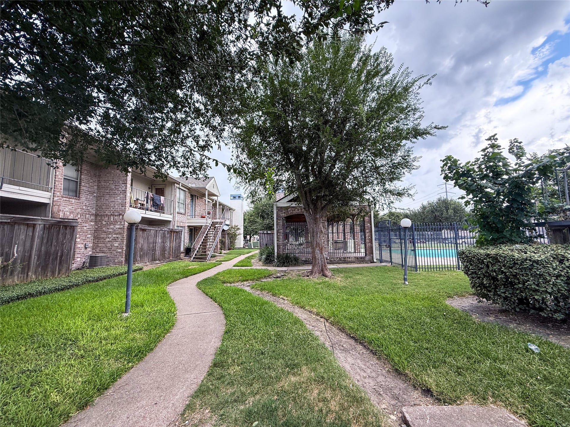 3900 Woodchase Drive, #77, Houston, TX 77042