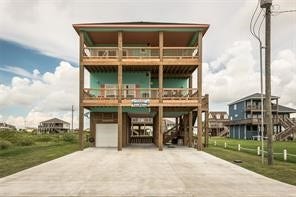 Property photo for 1129 Blue Water Drive, Crystal Beach, TX