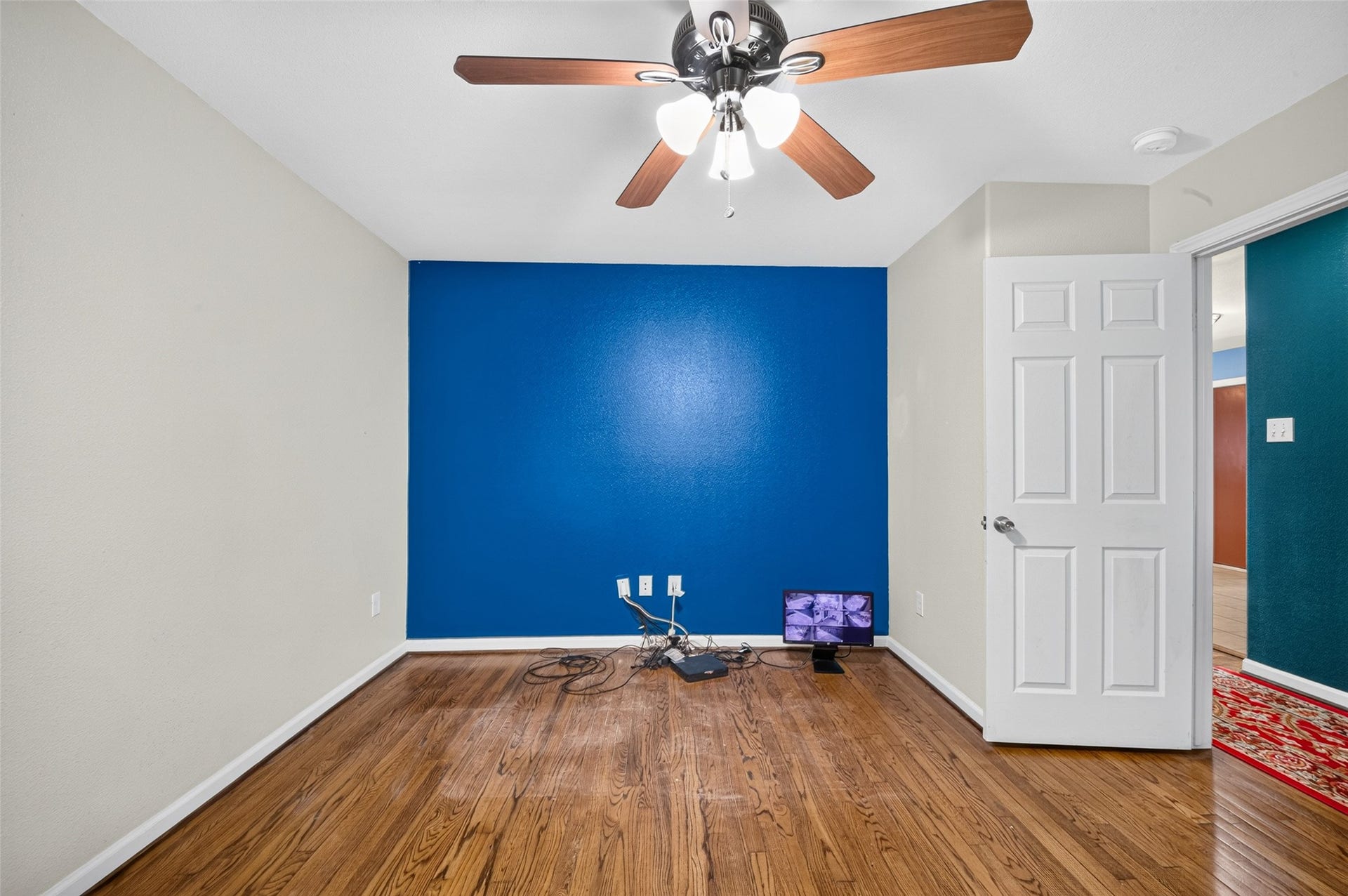 7002 Leader Street, Houston, TX 77074 7002 Leader Street, Houston, TX 77074