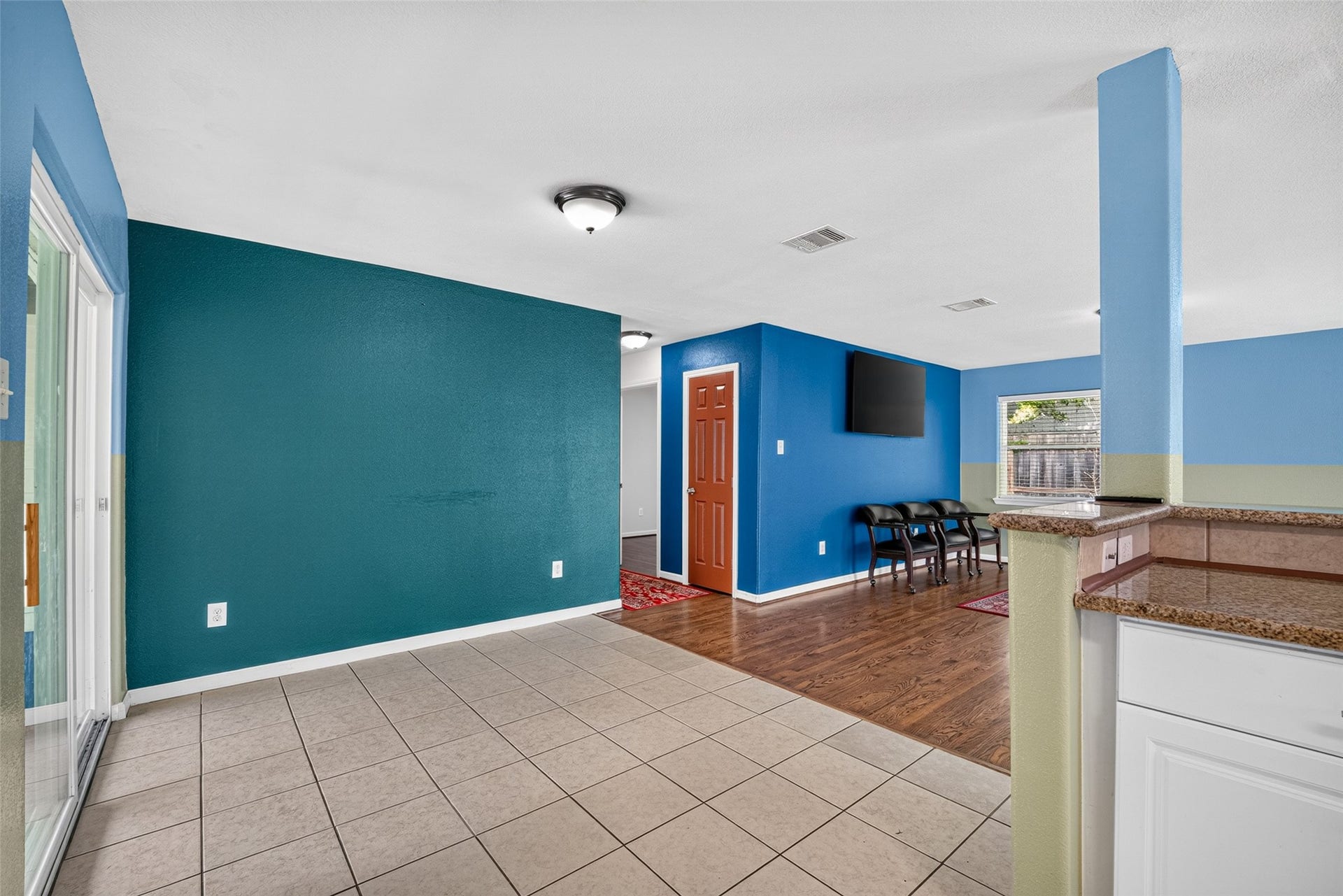 7002 Leader Street, Houston, TX 77074 7002 Leader Street, Houston, TX 77074