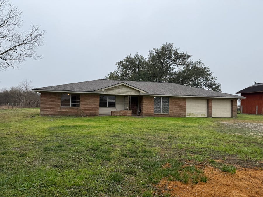 Property photo for 13907 Mueck Road, Needville, TX